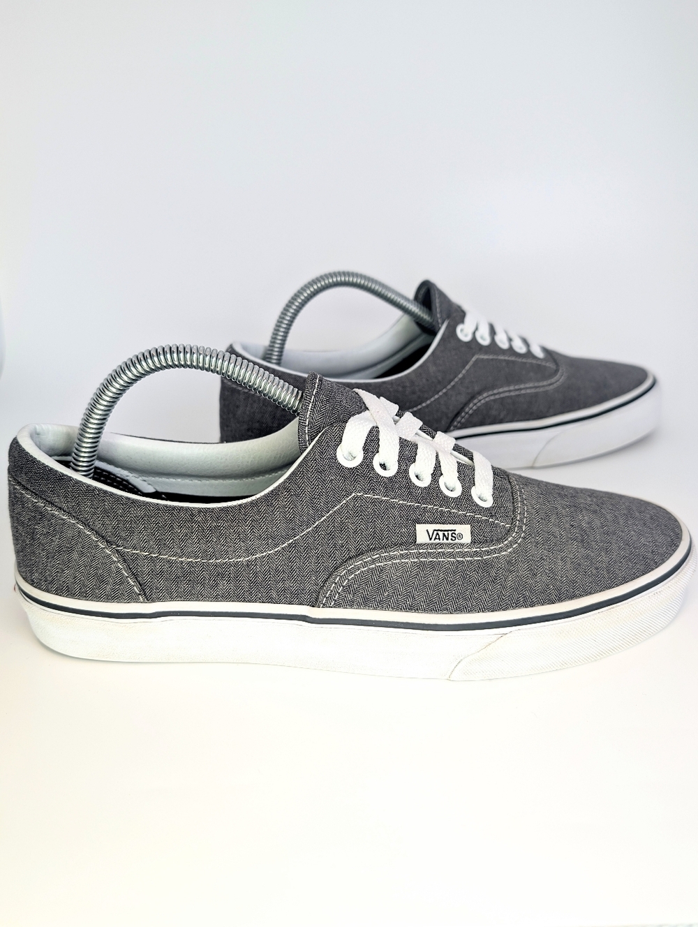 Vans Era Gray Grey Low Top Skate Sneakers Unisex Women's Size 10.5